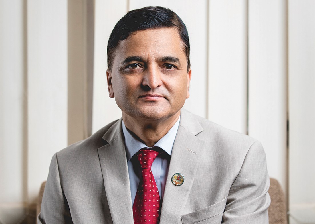 योगेश भट्टराईको ६ शब्दको स्ट्याटसले एमालेमा तरंग