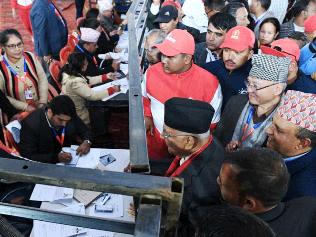 ओलीले गरे उम्मेदवारी दर्ता