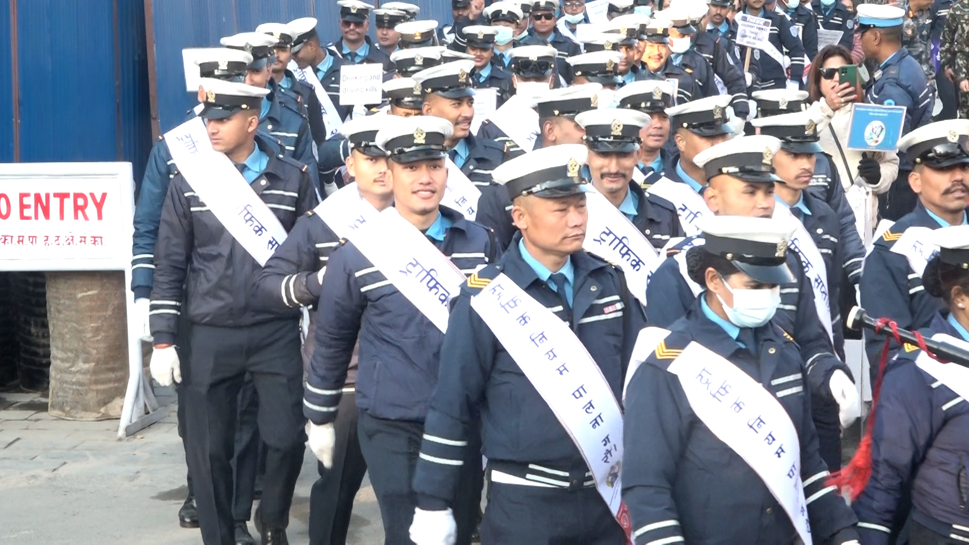 ट्राफिक सप्ताहको दोस्रो दिन: उपत्यकामा २० हजार हाराहारी सडक प्रयोगकर्तामा सुरक्षा सन्देश