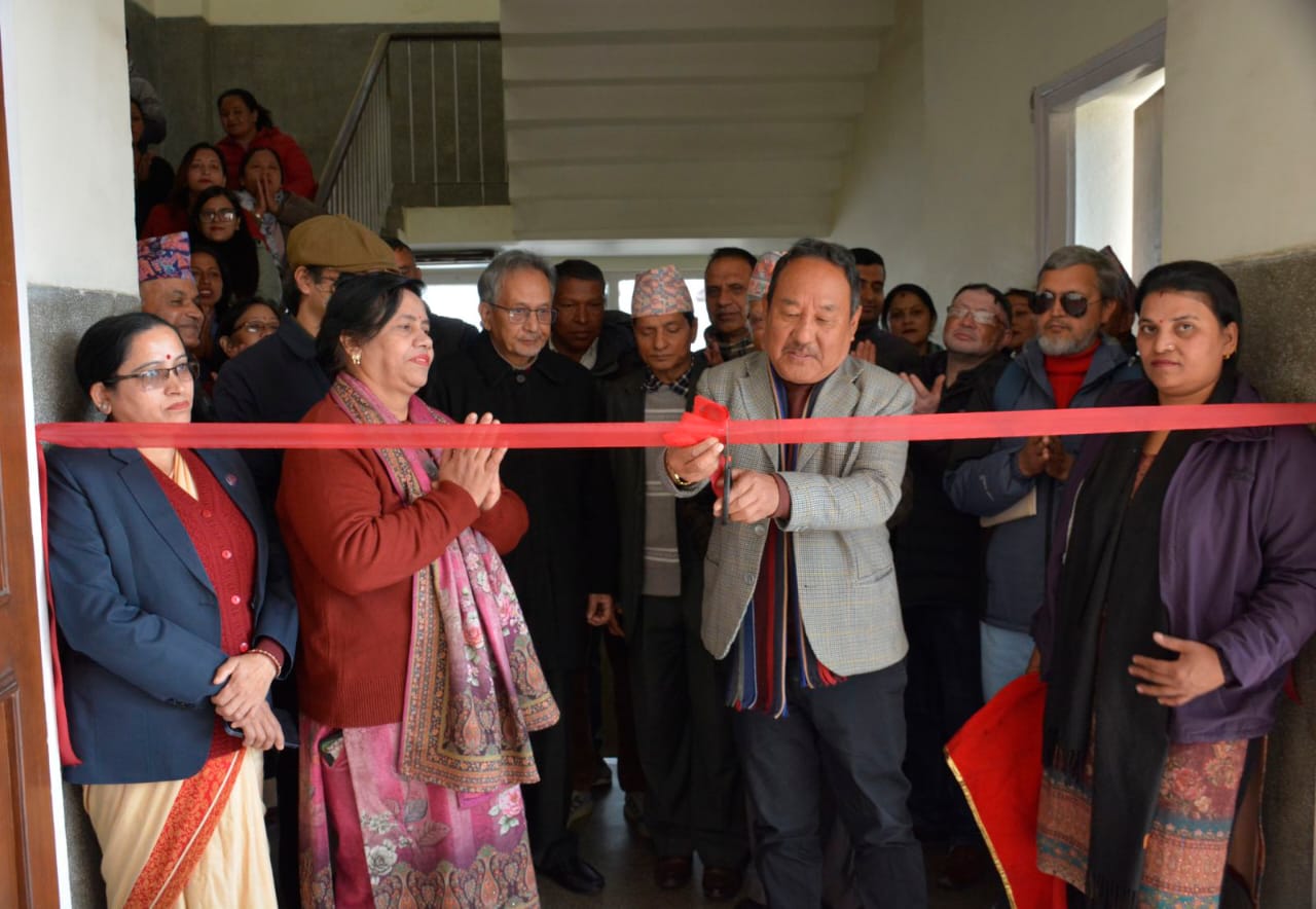 प्रज्ञा-प्रतिष्ठानमा पुरानादेखि नयाँ सम्मका पुस्तक प्रदर्शनी