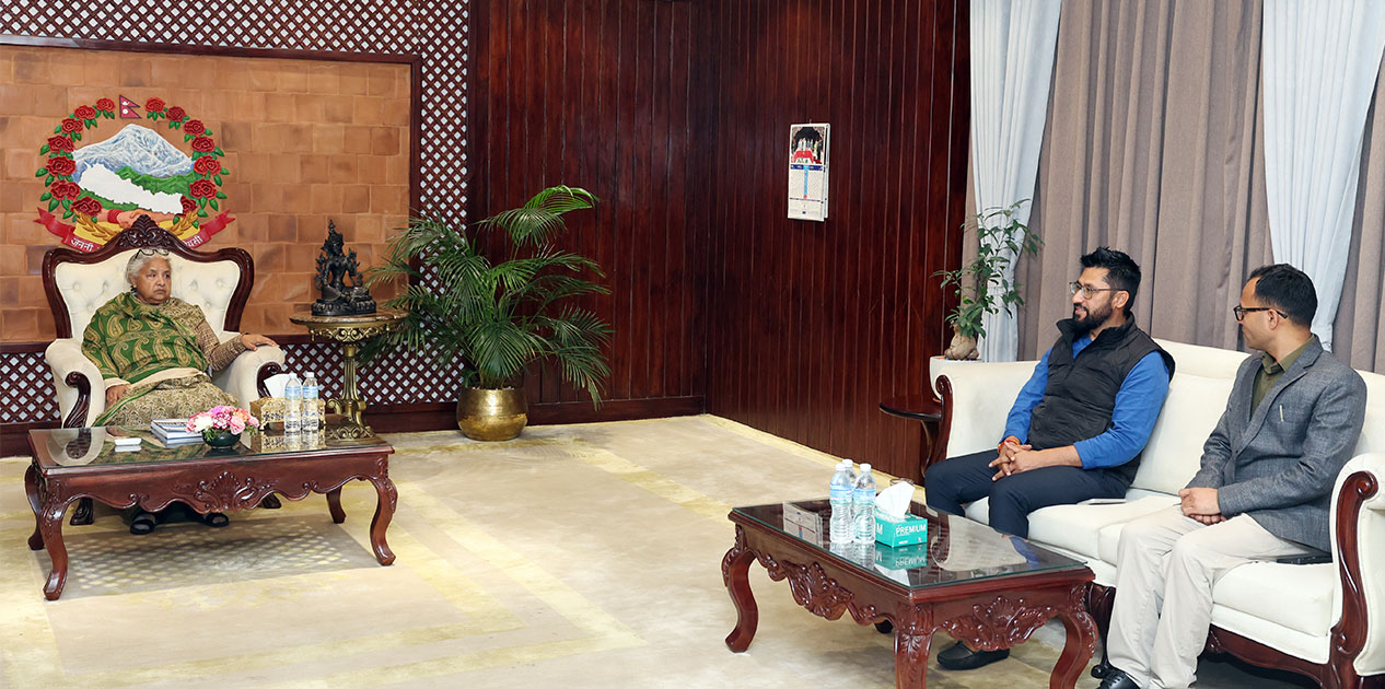 रवि लामिछाने र प्रधानमन्त्री कार्कीबीच बालुवाटारमा शिष्टाचार भेट