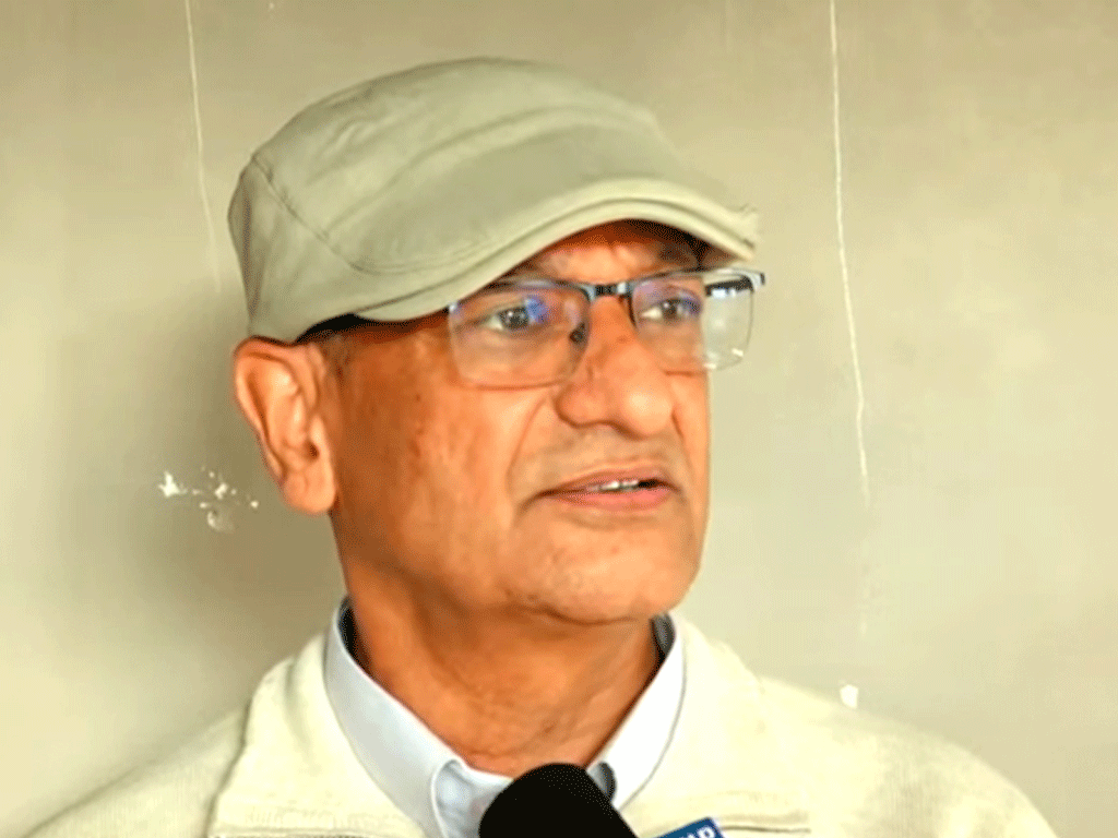 जेनजी आन्दोलनपछि पूर्वगृहमन्त्री लेखक पत्रकार सम्मेलन गर्दै