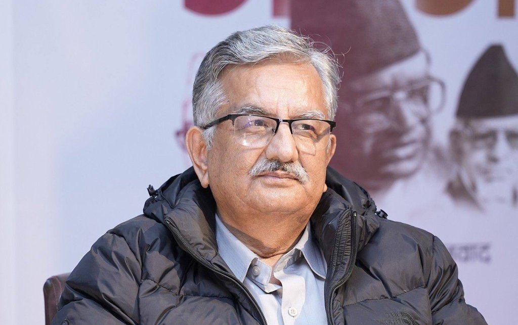 कार्यशैली नसुधारे एमाले ‘स्कुटरमा अट्ने सीट’मा सीमित हुन्छ : सुरेन्द्र पाण्डे