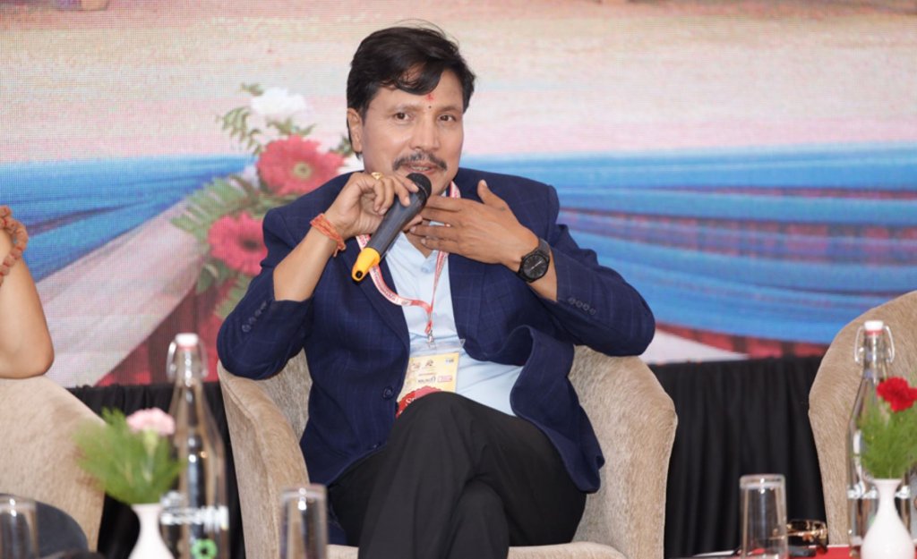 अहिलेको परिवर्तनको श्रेय माओवादी जनयुद्धलाई जान्छ : दीपकराज गिरी