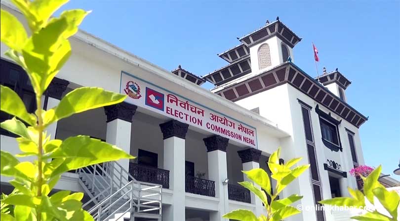 आचारसंहिता विपरीत टाँसिएका २० हजार निर्वाचन प्रचार सामग्री हटाइयो