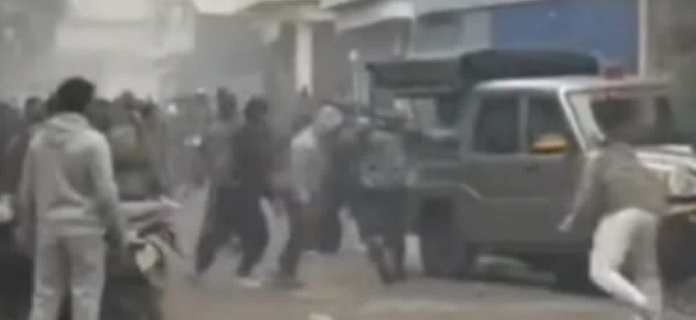 सशस्त्र प्रहरीमाथि आक्रमण गर्ने छ जना पक्राउ, मुख्य अभियुक्त अझै फरार