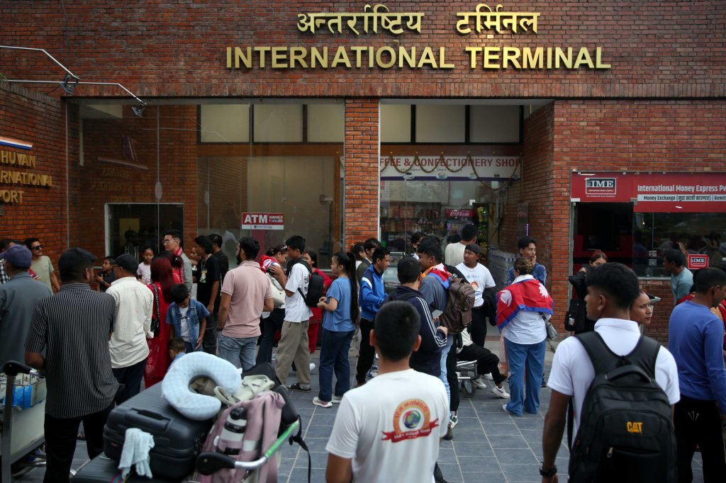 अब नेपाली मूलका नागरिकका लागि विमानस्थलमा अलग्गै डेस्क