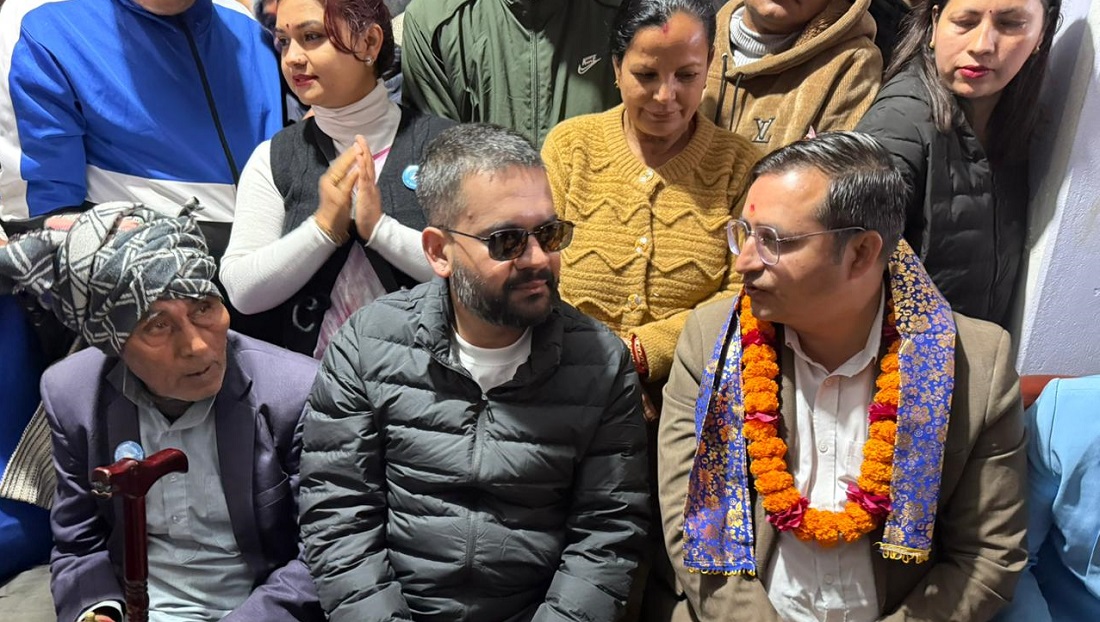 उम्मेदवार र मतदाता भेट्न बिहानै मोरङ पुगे बालेन