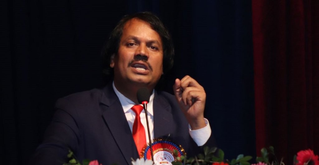 रास्वपामाथि सिके राउतको व्यंग्य: तीन महिनाको भिजन नभएकाले देश कहाँ पुर्‍याउने?